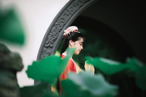 简洁的朋友圈爱情句子65条