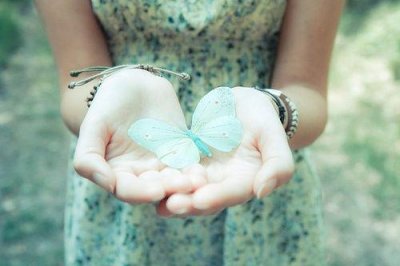 ​月亮文案短句干净治愈 关于月亮的温柔文案精选62句