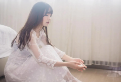 ​带寂寞的女人网名