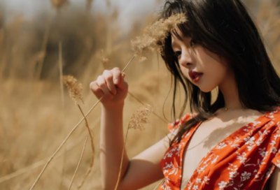 ​带发的谐音网名女