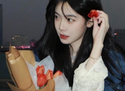 ​余文乐周冬雨（对周冬雨也一句一粗口）