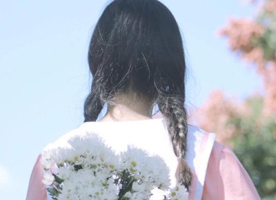 ​歌颂同学情谊的美句(歌颂同学情谊的美句简短)